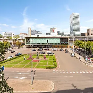 https://apt-spectacular-70m2-penthouse-with-terrace.ihotelsrotterdam.com